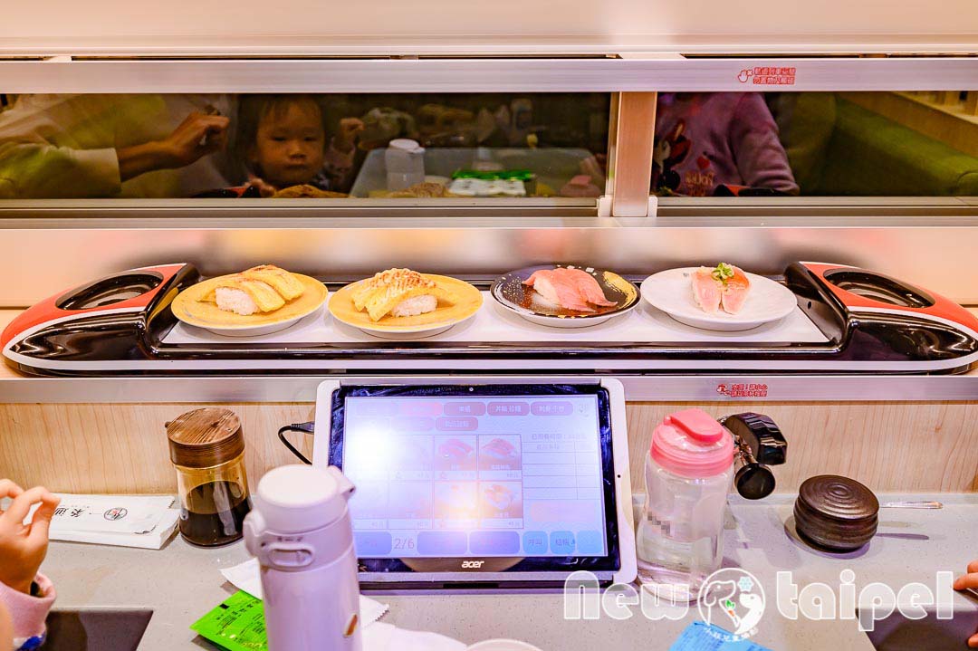 新北蘆洲美食〡一条通〡刺身、壽司、丼飯通通有。小朋友最愛新幹線餐車。提供疫情間餐盒外帶服務