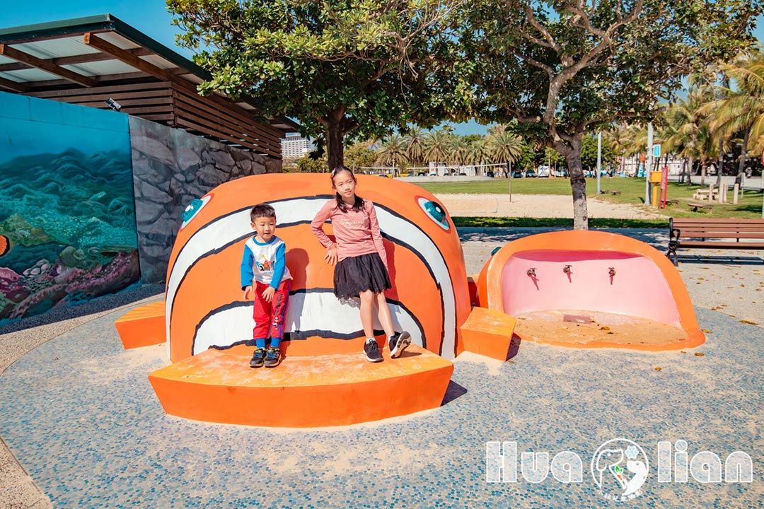 花蓮市區景點〡太平洋公園北濱段〡孩子們的疊石頭樂園, 一起尋找尼莫魚和鯊魚哥, 藍色的海洋彩繪世界, 3D海洋地景