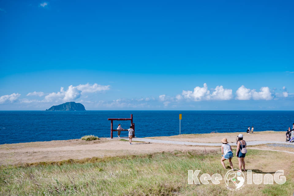 基隆中正景點〡潮境公園〡最新基隆恐龍 AR 生態園區進駐, 試營運期間免費沉浸式體驗, 遠眺基隆嶼九份山城, 學哈利波特騎著掃把飛, 經典鸚鵡螺溜滑梯, 潮市集別錯過