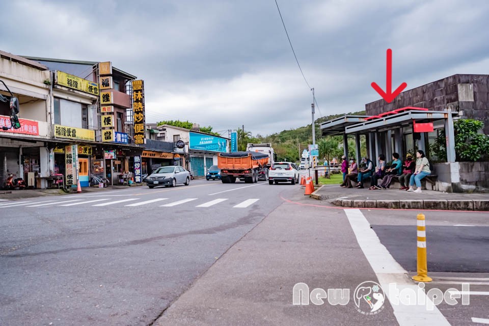 新北貢寮景點〡福隆舊草嶺隧道〡跨越兩縣市的隧道, 期間限定光之影藝術廊道, 隧道專屬嘟嘟車可愛上市, 360度觀景台賞景看火車