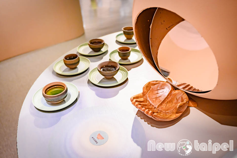新北坪林景點〡坪林茶業博物館〡擺脫生硬的文字敘述與圖片釋義,玩中學學中玩的互動式體驗館,親手打造獨一無二的原創茶葉罐