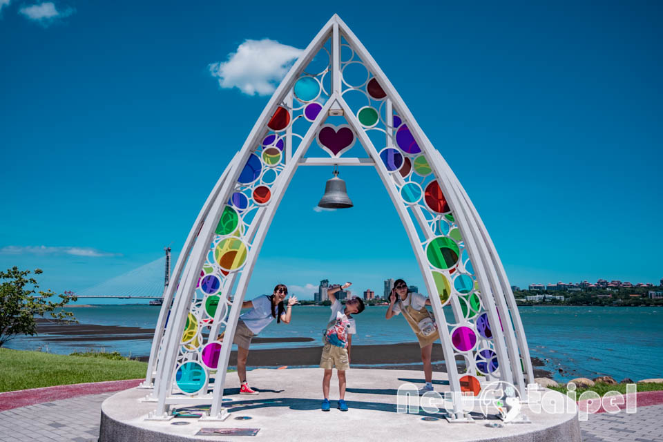 DSC_6612 新北八里景點〡八里左岸漫步廣場〡翠堡活動區遊戲場, 網美觀景台賞河景, 潮汐主題曲線步道, 水興公園遊戲場