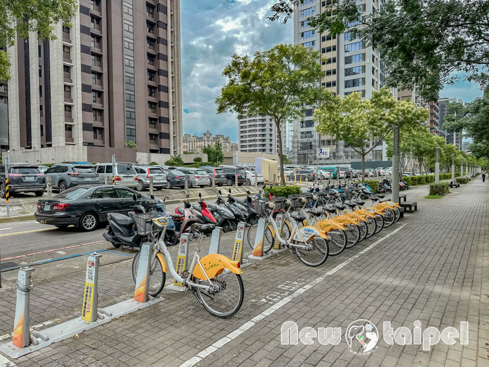 新北新莊景點〡塭仔底濕地公園〡免費玩水景點, 可愛的小水山噴泉, 彩虹噴霧隧道, 隱藏版網美打卡秘境, 2024最新戲水池開放時間