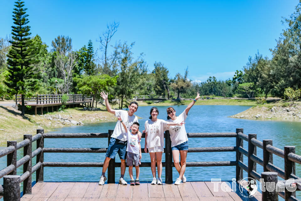 台東市區景點 I 台東森林公園, 黑森林裡的琵琶湖, 歐風打卡觀景平台, 濱海森林系自行車道