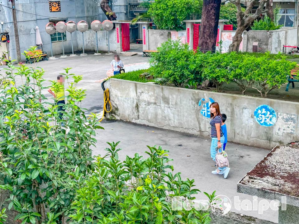 新北三重景點〡空軍三重一村〡北部僅存防炮眷村, 五零年代住家模樣, 全新壁畫呈現眷村記憶, 2024進駐風味餐廳與文創商店