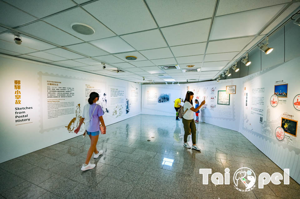 台北中正景點〡郵政博物館本館〡銅板價室內親子景點, 創意特展好玩又好拍, 郵票世界追追追, 兒童郵園真有趣, 郵鴿鎮巡禮玩遊戲, 集郵迷的小天地