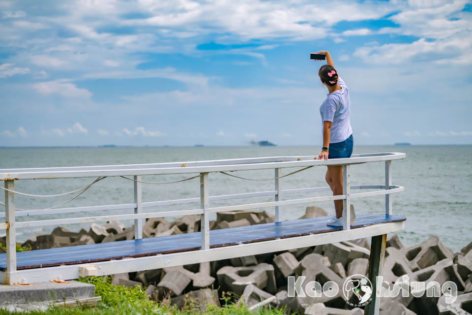 高雄彌陀景點〡愛琴海岸海景度假農場, 坐擁紓壓海景享受放鬆時刻, 可愛風和浪漫系造景拍到手軟, 海景第一排咖啡廳, 有趣親子互動遊具, 高雄親子景點