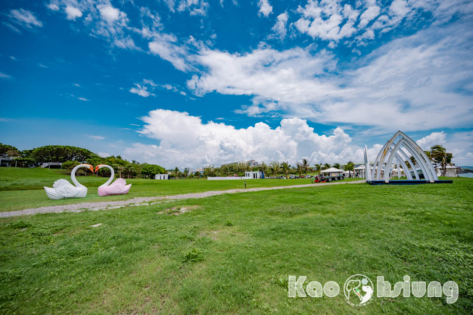 高雄彌陀景點〡愛琴海岸海景度假農場, 坐擁紓壓海景享受放鬆時刻, 可愛風和浪漫系造景拍到手軟, 海景第一排咖啡廳, 有趣親子互動遊具, 高雄親子景點