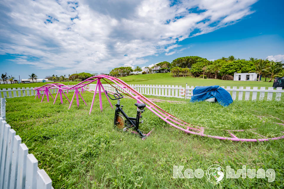 高雄彌陀景點〡愛琴海岸海景度假農場, 坐擁紓壓海景享受放鬆時刻, 可愛風和浪漫系造景拍到手軟, 海景第一排咖啡廳, 有趣親子互動遊具, 高雄親子景點