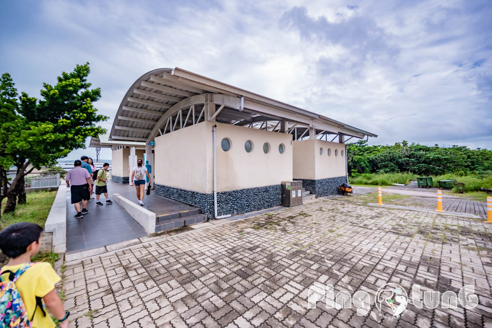 屏東恆春景點〡貓鼻頭公園〡後壁湖旁的觀光景點, 坐擁遼闊山海景, 特殊地貌盡收眼底, 山頂上的巨貓, 貓語藝術地景打卡, 目前免收門票