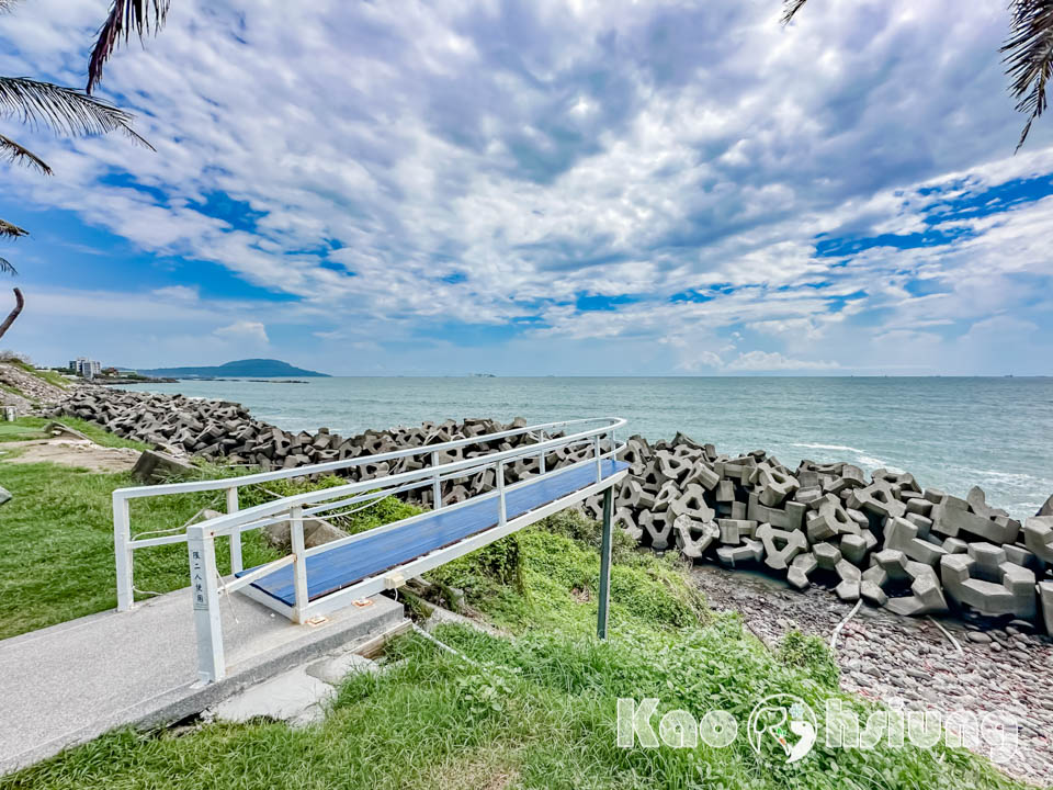 高雄彌陀景點〡愛琴海岸海景度假農場, 坐擁紓壓海景享受放鬆時刻, 可愛風和浪漫系造景拍到手軟, 海景第一排咖啡廳, 有趣親子互動遊具, 高雄親子景點