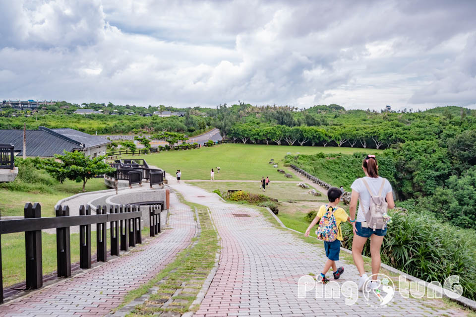 屏東恆春景點〡貓鼻頭公園〡後壁湖旁的觀光景點, 坐擁遼闊山海景, 特殊地貌盡收眼底, 山頂上的巨貓, 貓語藝術地景打卡, 目前免收門票