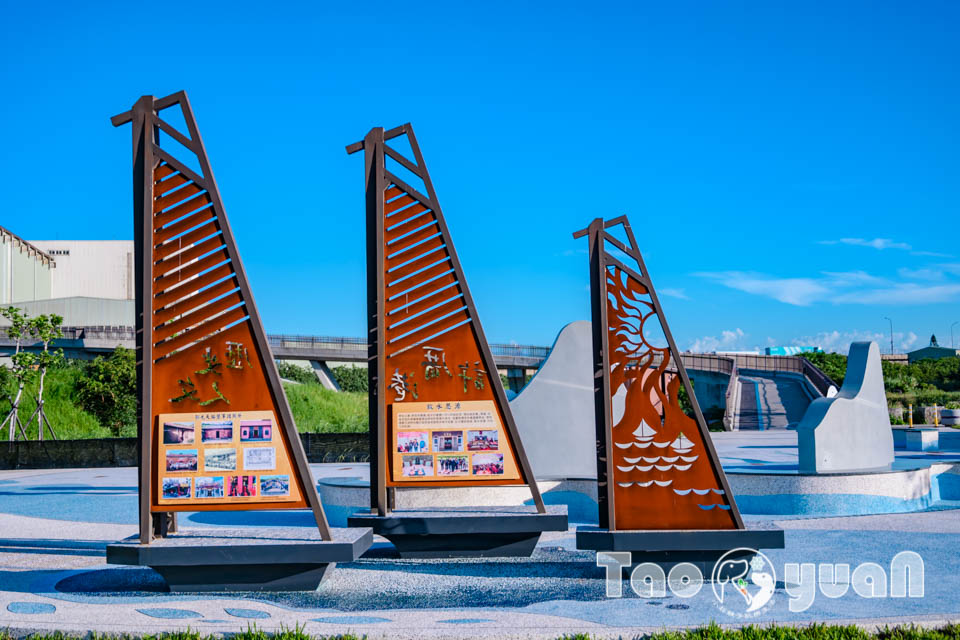 桃園大園景點〡許厝港濕地〡國家級重要濕地, 小燕鷗特色天幕, 許厝港溼地賞鳥節, 候鳥漫波年度盛事, 與候鳥一起賞夕陽, 許厝港自行車景觀大橋, 南岸人文廣場新地標