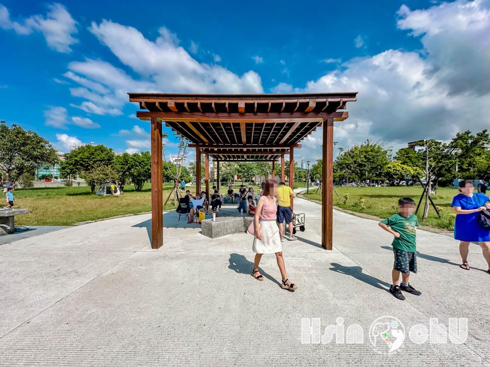 新竹湖口景點〡湖口公五特色公園〡裝甲戰車公園, 迷彩戰車遊戲場, 小勇士們五百障礙闖關趣, 小小兵沙坑堆沙堡