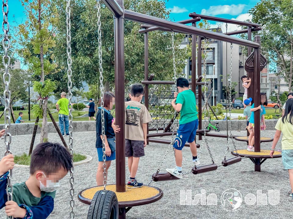 新竹湖口景點〡湖口公五特色公園〡裝甲戰車公園, 迷彩戰車遊戲場, 小勇士們五百障礙闖關趣, 小小兵沙坑堆沙堡