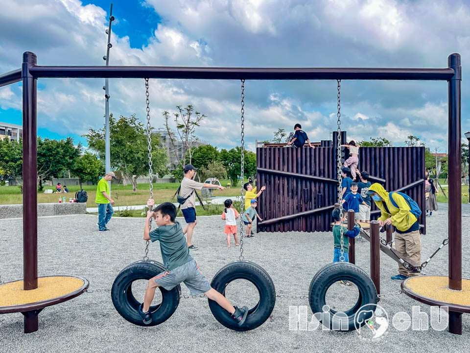 新竹湖口景點〡湖口公五特色公園〡裝甲戰車公園, 迷彩戰車遊戲場, 小勇士們五百障礙闖關趣, 小小兵沙坑堆沙堡