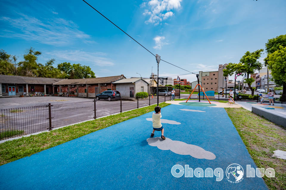 彰化埔鹽景點〡埔南運動公園〡冠軍帽遊戲場小巧吸睛, 圍欄式沙池玩得更安心, 順澤宮祈福領帽添好運, 彰化最新特色順遊點