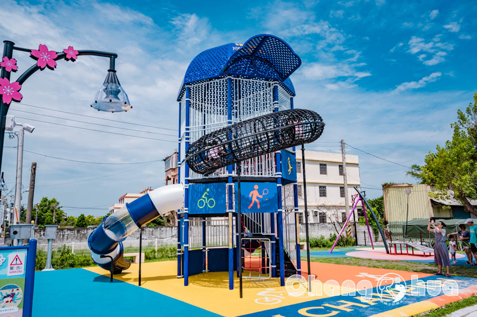 彰化埔鹽景點〡埔南運動公園〡冠軍帽遊戲場小巧吸睛, 圍欄式沙池玩得更安心, 順澤宮祈福領帽添好運, 彰化最新特色順遊點