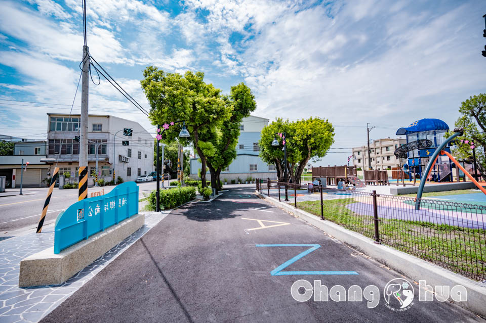 彰化埔鹽景點〡埔南運動公園〡冠軍帽遊戲場小巧吸睛, 圍欄式沙池玩得更安心, 順澤宮祈福領帽添好運, 彰化最新特色順遊點