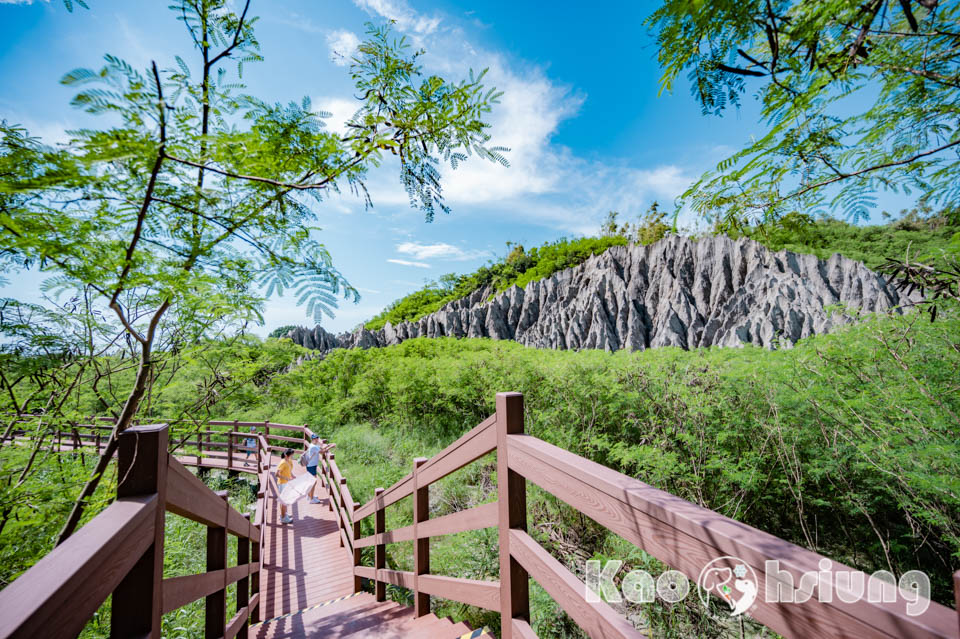 高雄彌陀景點〡漯底山自然公園〡軍事用地變身觀光景點, 超迷你版月世界, 碉堡觀景台賞景, 必走漯底山吊橋