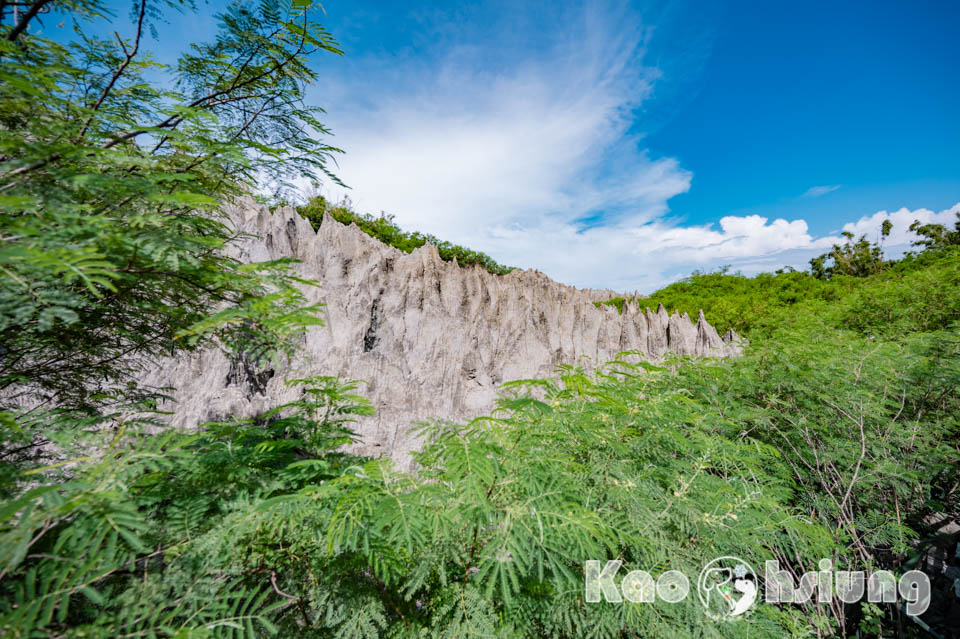 高雄彌陀景點〡漯底山自然公園〡軍事用地變身觀光景點, 超迷你版月世界, 碉堡觀景台賞景, 必走漯底山吊橋