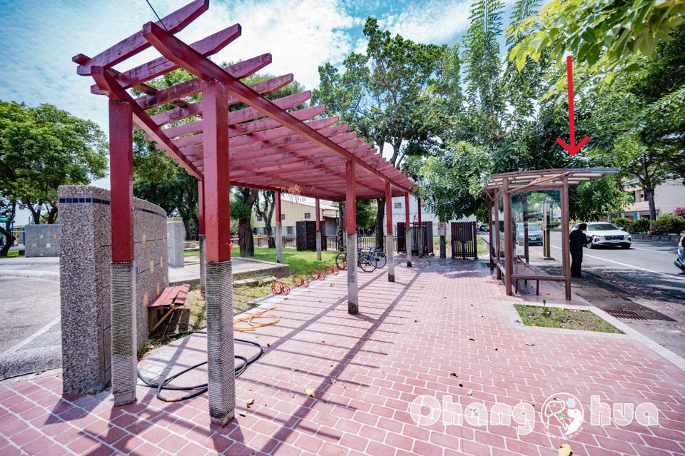 彰化埔鹽景點〡崑崙兒童公園〡融入在地元素更親民, 共融與罐頭遊具並存, 精緻型親子公園, 稻米與蔬菜寶寶歡喜陪伴