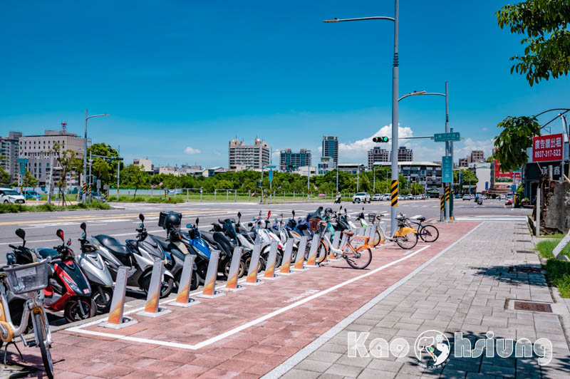 高雄前鎮景點〡籬仔內公園〡工業風格遊戲場, 燃燒塔意象滑梯, 五感互動設施, 溶入工廠元素的特色公園