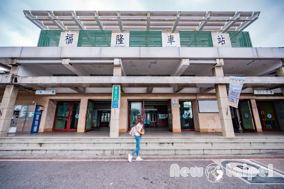 新北貢寮景點〡福隆舊草嶺隧道〡跨越兩縣市的隧道, 期間限定光之影藝術廊道, 隧道專屬嘟嘟車可愛上市, 360度觀景台賞景看火車