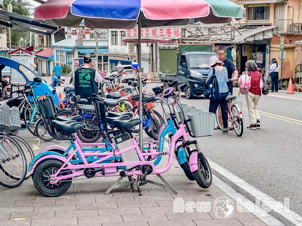 新北貢寮景點〡福隆舊草嶺隧道〡跨越兩縣市的隧道, 期間限定光之影藝術廊道, 隧道專屬嘟嘟車可愛上市, 360度觀景台賞景看火車