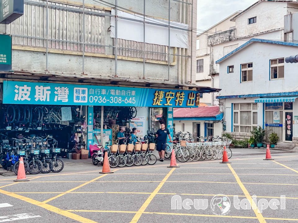 新北貢寮景點〡福隆舊草嶺隧道〡跨越兩縣市的隧道, 期間限定光之影藝術廊道, 隧道專屬嘟嘟車可愛上市, 360度觀景台賞景看火車