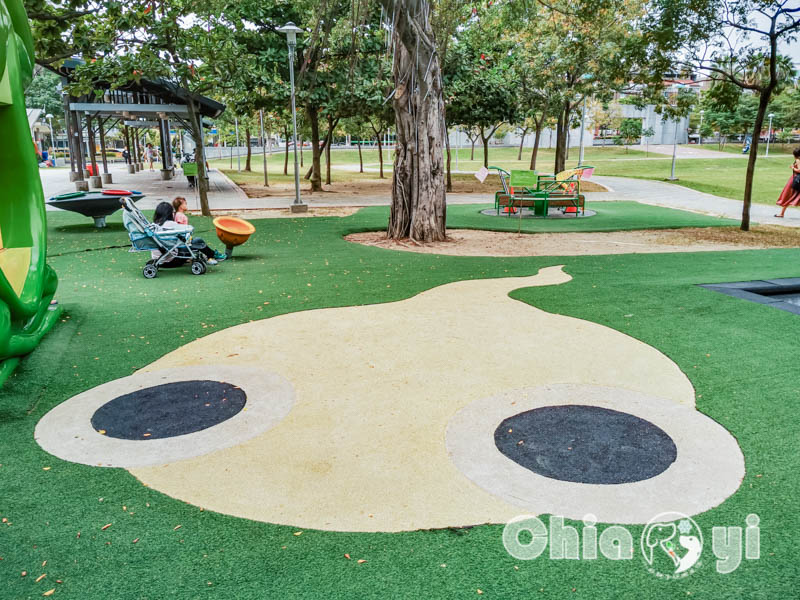 嘉義市區景點〡嘉義文化公園〡諸羅樹蛙共融遊戲場, 蛙蹼造型溜滑梯, 夏日地泉戲水池, 順遊文化路觀光夜市