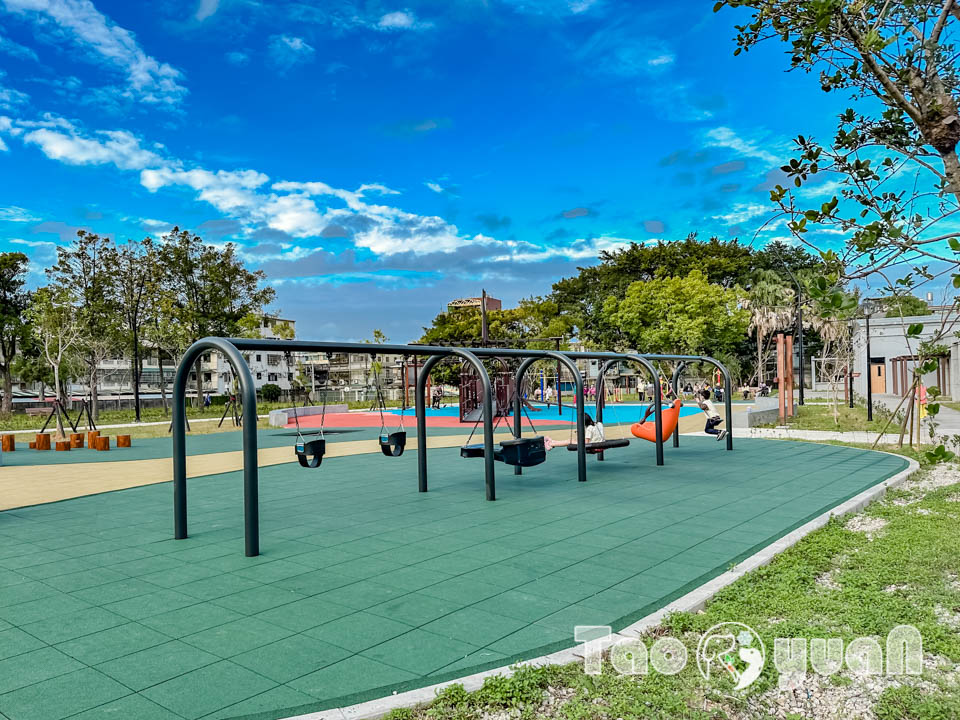 桃園大溪景點〡傘儲酷公園〡特色飛機遊戲場, 幼幼傘兵集合囉, 傘徽廣場超吸睛, 桃園親子特色公園