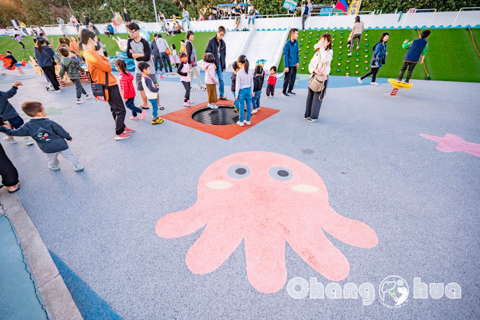 彰化伸港景點〡嬉濱海豚公園〡超威海洋遊戲場, 中部最強滑步車道, 海線最美公園賞無敵夕陽, 還有毛寶貝專區, 順遊自然生態教育中心