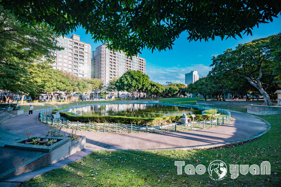 桃園中壢景點〡光明公園〡森林樹屋遊戲場, 探索冒險與挑戰, 暢玩四大主題樂園, 夏天消暑氣專區, 大朋友專屬跑酷場地