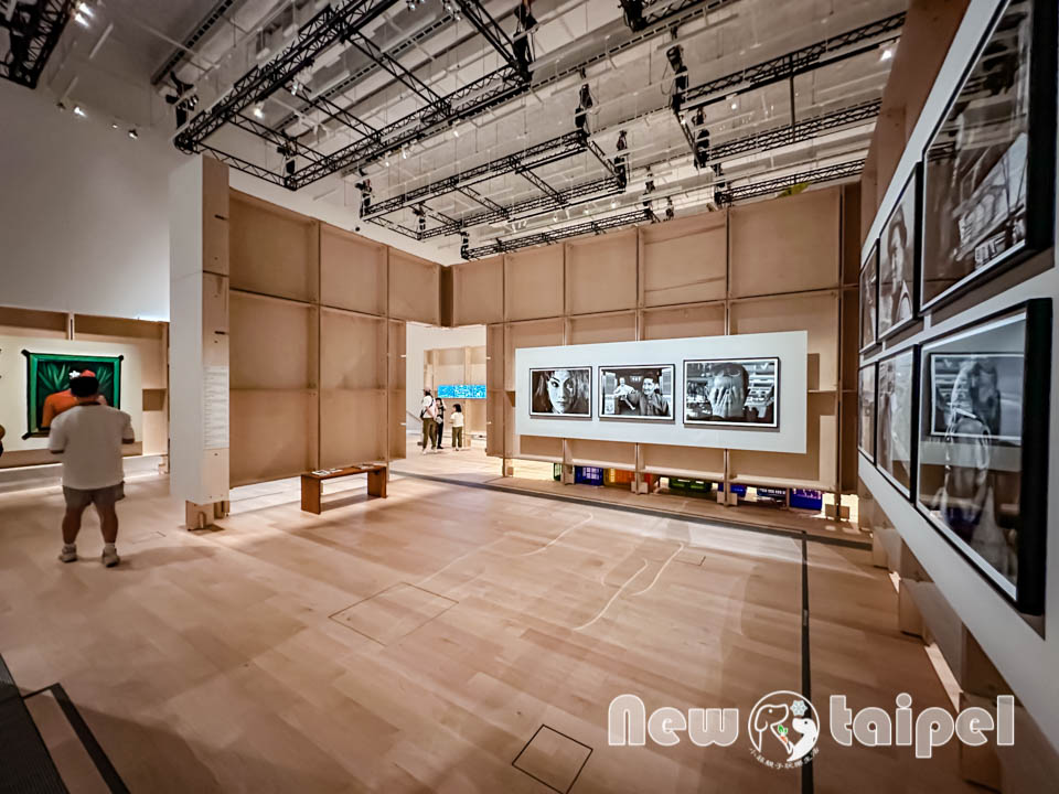 IMG_3026 新北鶯歌景點〡新北市美術館〡蘆葦叢裡的藝術基地, 館內寬敞明亮展品多元, 館外特色藝術作品集結, 親子同遊探索藝術