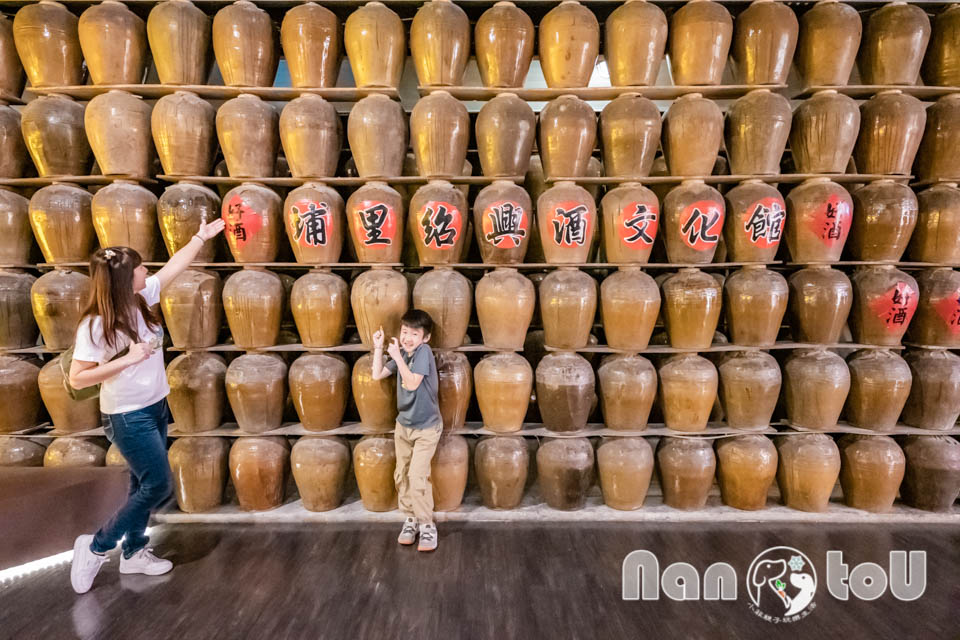 DSC_7180 南投埔里景點〡埔里酒廠〡蛻變後的旗艦館, 引君入甕酒窖隧道, 舊地重遊探索趣, 越陳越香老景點