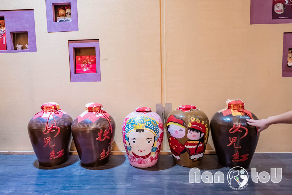 DSC_7193 南投埔里景點〡埔里酒廠〡蛻變後的旗艦館, 引君入甕酒窖隧道, 舊地重遊探索趣, 越陳越香老景點
