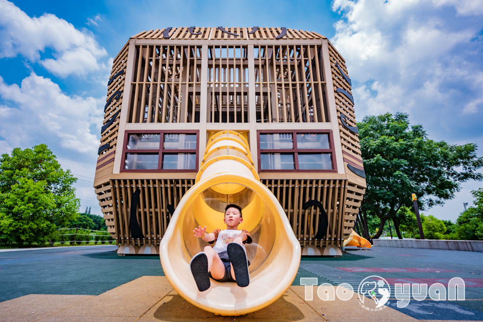 雲林虎尾景點〡虎尾632高地公園〡虎尾632親水公園, Q萌虎爺特色遊戲場, 如虎添翼叢林戲水區, 水陸雙享受親子公園
