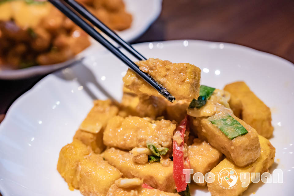 桃園中壢住宿〡南方莊園渡假飯店〡多功能戲水池加碼水療SPA, 南遊記FUN暑假闖關活動, 戶外大草坪暢玩多款遊具, 一起吧餐廳享用貴婦下午茶