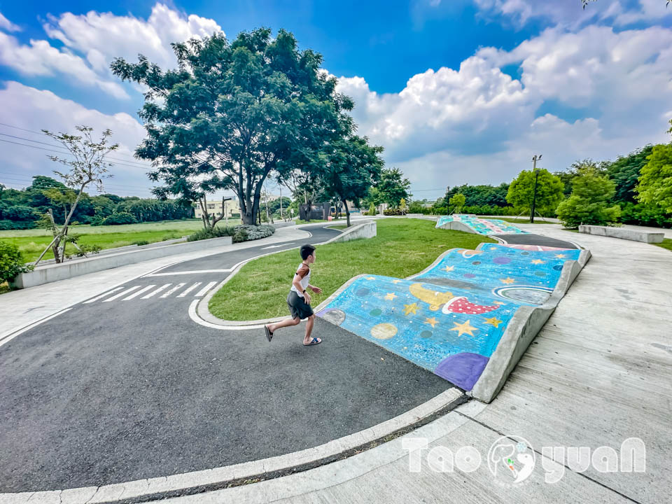 雲林虎尾景點〡虎尾632高地公園〡虎尾632親水公園, Q萌虎爺特色遊戲場, 如虎添翼叢林戲水區, 水陸雙享受親子公園