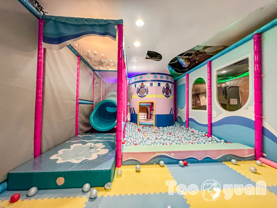 桃園中壢住宿〡南方莊園渡假飯店〡多功能戲水池加碼水療SPA, 南遊記FUN暑假闖關活動, 戶外大草坪暢玩多款遊具, 一起吧餐廳享用貴婦下午茶
