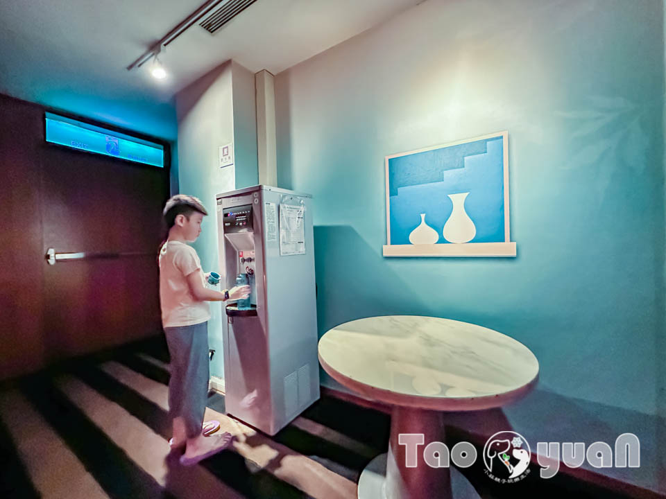 桃園中壢住宿〡南方莊園渡假飯店〡多功能戲水池加碼水療SPA, 南遊記FUN暑假闖關活動, 戶外大草坪暢玩多款遊具, 一起吧餐廳享用貴婦下午茶