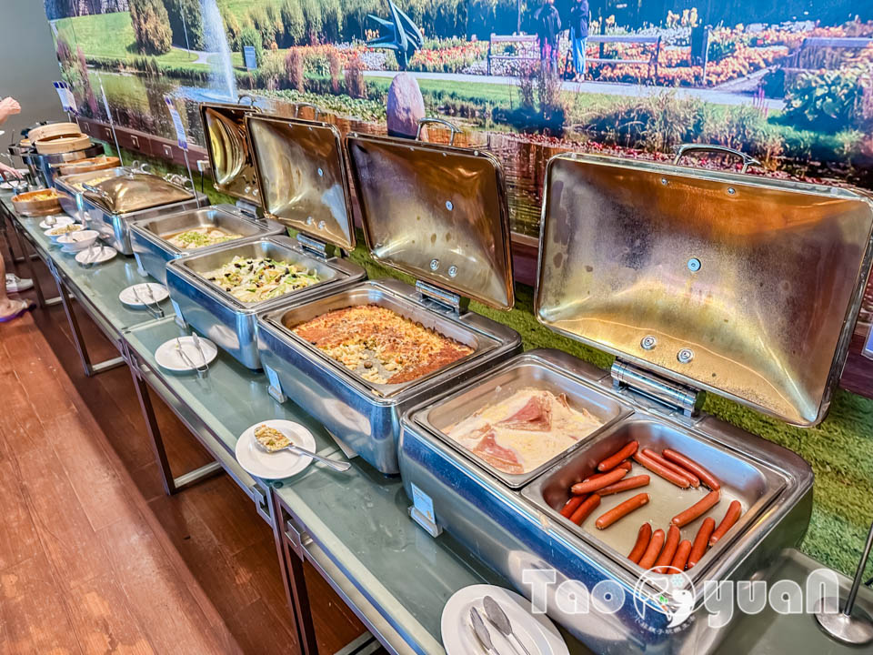 桃園中壢住宿〡南方莊園渡假飯店〡多功能戲水池加碼水療SPA, 南遊記FUN暑假闖關活動, 戶外大草坪暢玩多款遊具, 一起吧餐廳享用貴婦下午茶
