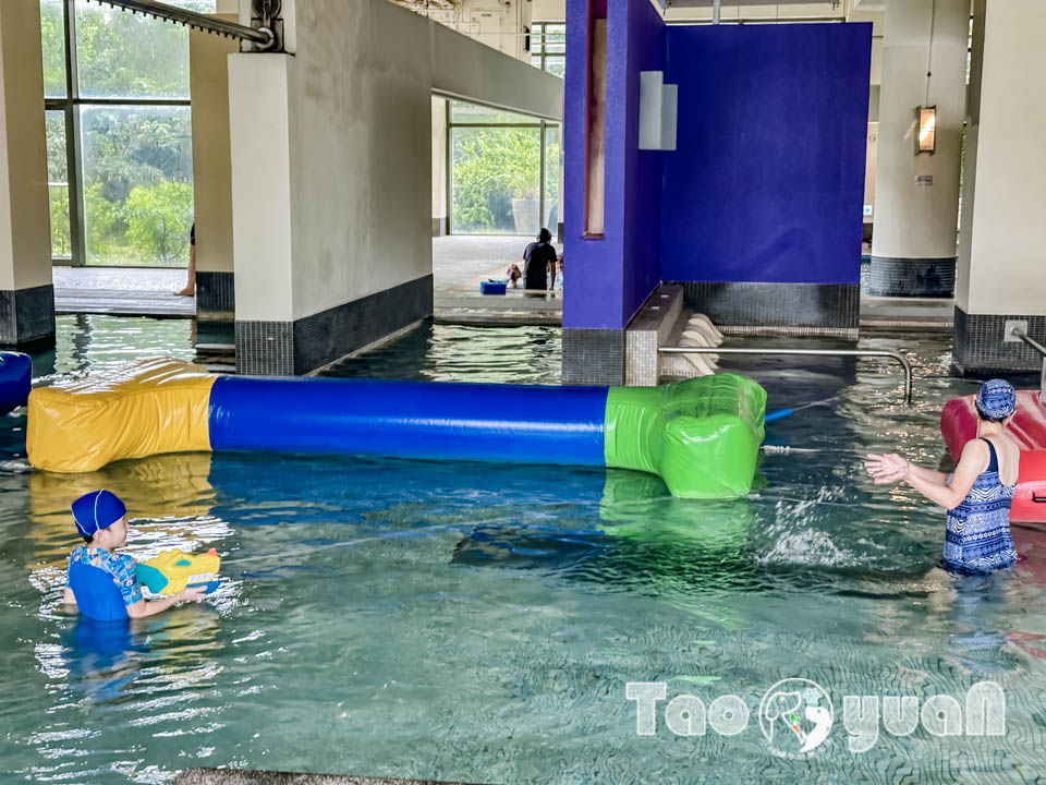 桃園中壢住宿〡南方莊園渡假飯店〡多功能戲水池加碼水療SPA, 南遊記FUN暑假闖關活動, 戶外大草坪暢玩多款遊具, 一起吧餐廳享用貴婦下午茶