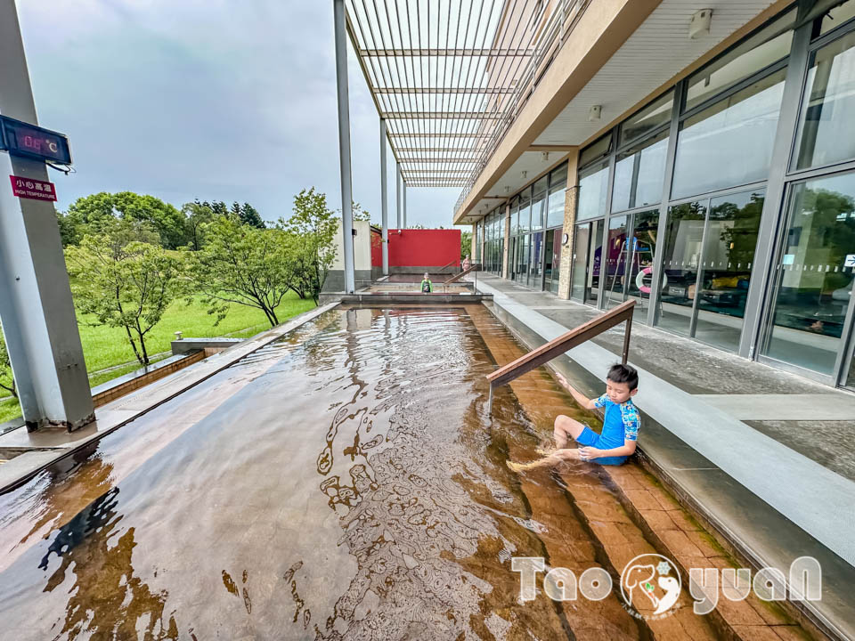 桃園中壢住宿〡南方莊園渡假飯店〡多功能戲水池加碼水療SPA, 南遊記FUN暑假闖關活動, 戶外大草坪暢玩多款遊具, 一起吧餐廳享用貴婦下午茶