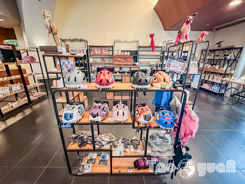 桃園中壢住宿〡南方莊園渡假飯店〡多功能戲水池加碼水療SPA, 南遊記FUN暑假闖關活動, 戶外大草坪暢玩多款遊具, 一起吧餐廳享用貴婦下午茶