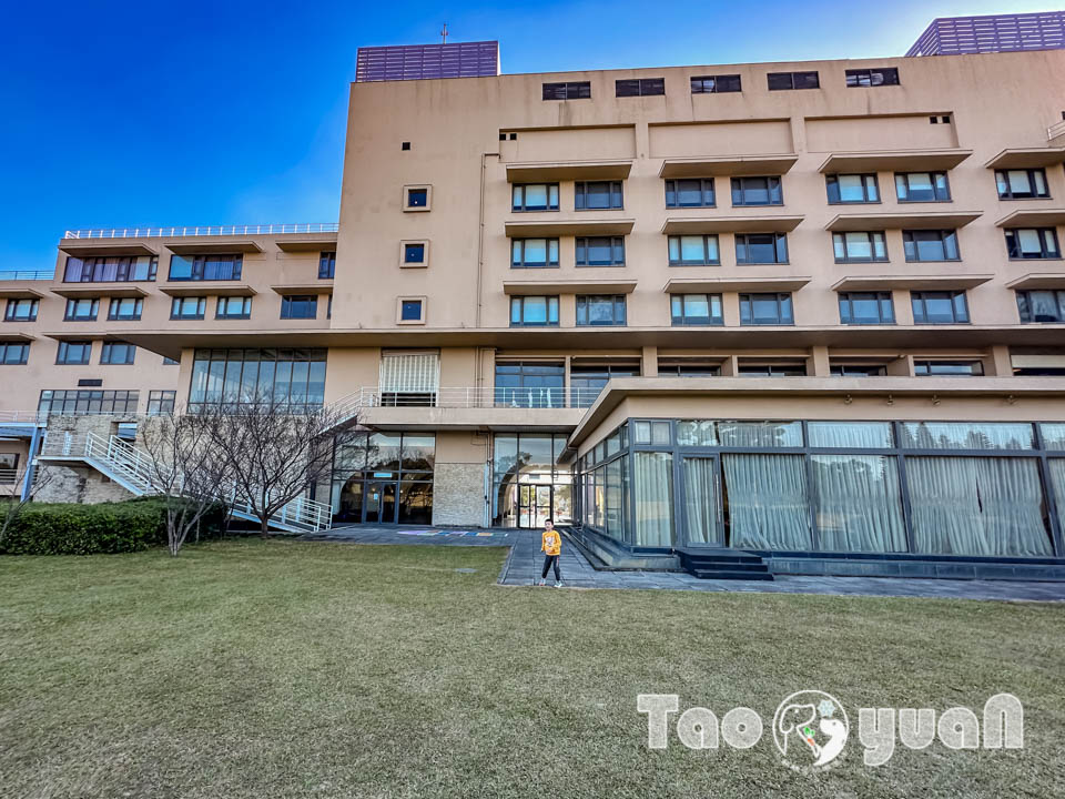桃園中壢住宿〡南方莊園渡假飯店〡多功能戲水池加碼水療SPA, 南遊記FUN暑假闖關活動, 戶外大草坪暢玩多款遊具, 一起吧餐廳享用貴婦下午茶