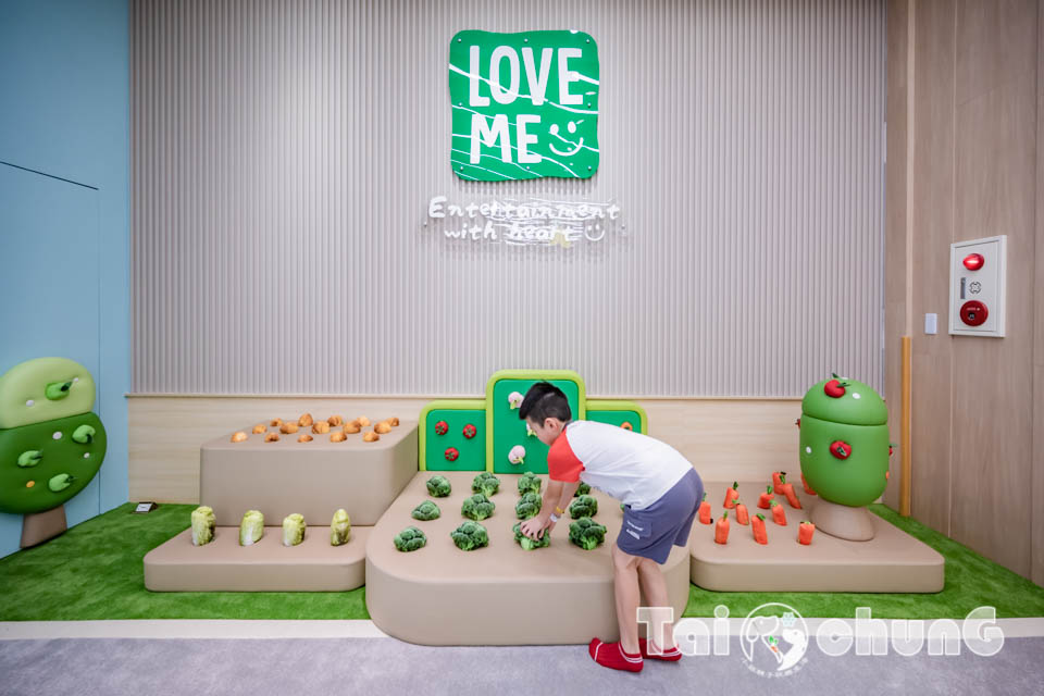 DSC_3016 台中市區景點〡樂米樂園台中北歐旗艦館, Love Me樂米樂園, 暢玩十大主題遊戲區, 皇家超市和貴婦廚房, 玩不膩的百萬球池, 600坪大空間無限時開心玩