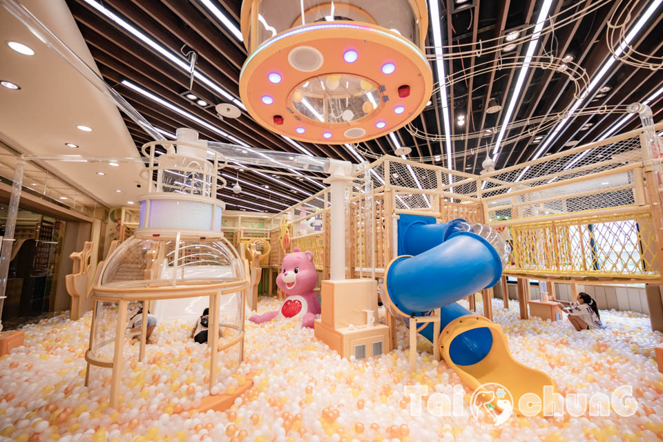 DSC_3394 台中市區景點〡樂米樂園台中北歐旗艦館, Love Me樂米樂園, 暢玩十大主題遊戲區, 皇家超市和貴婦廚房, 玩不膩的百萬球池, 600坪大空間無限時開心玩