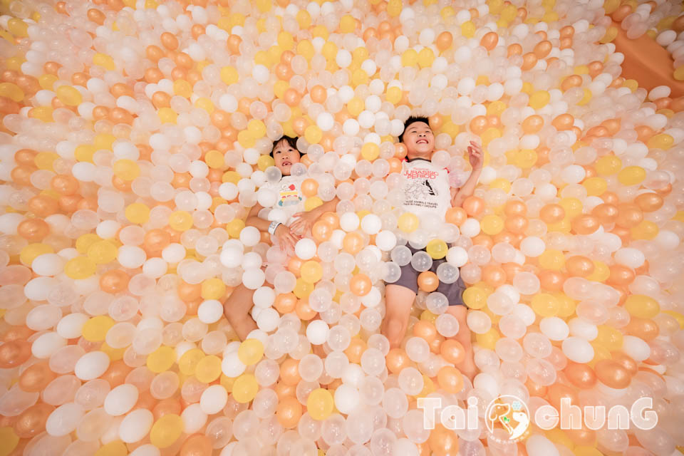 DSC_3411 台中市區景點〡樂米樂園台中北歐旗艦館, Love Me樂米樂園, 暢玩十大主題遊戲區, 皇家超市和貴婦廚房, 玩不膩的百萬球池, 600坪大空間無限時開心玩
